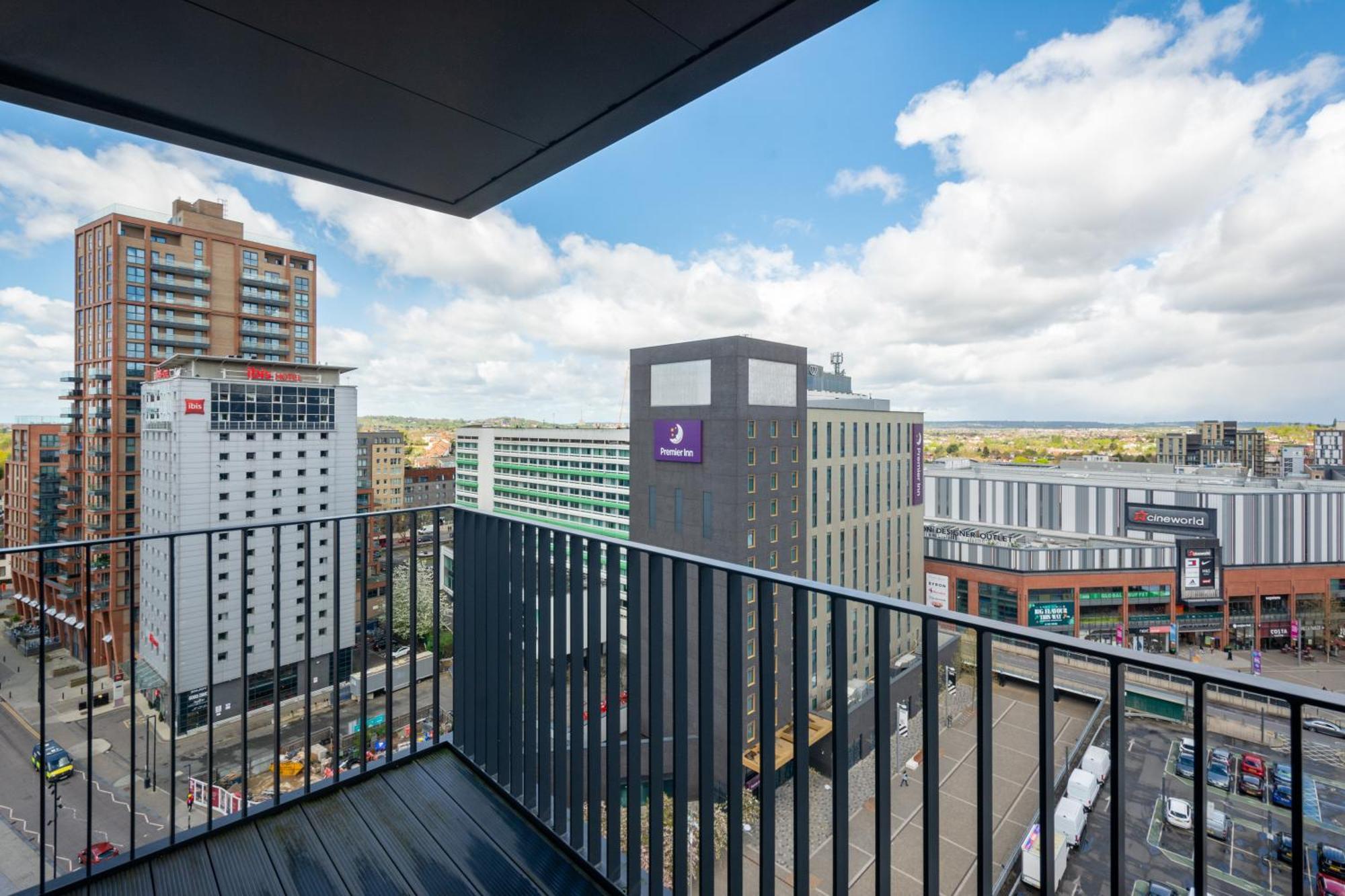 Mysquare State-Of-The-Art 1 Bedroom Apartments Near Wembley Park 런던 외부 사진